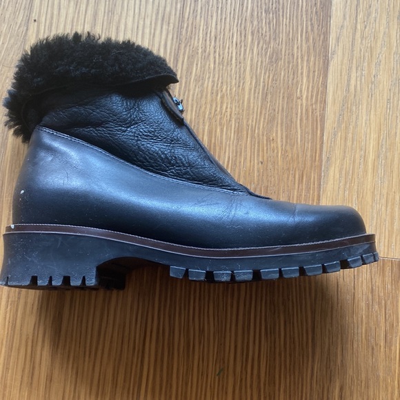Blondo Shoes - Blondo ankle winter women genuine shearling zipper boots size 6